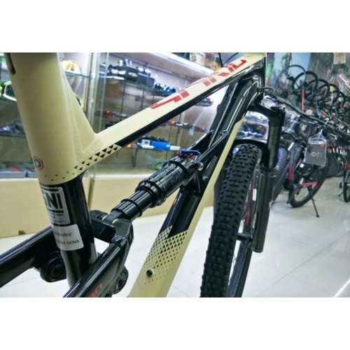 Jual polygon siskiu d7 new colour Limited