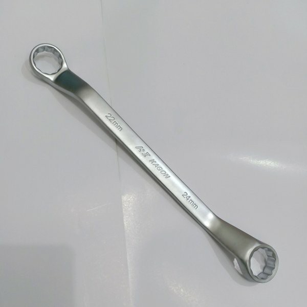 Kunci Ring 22x24 Alat Bengkel Teknik Treker Cvt Kunci Ring 22 X 24 Pas 22mm 24mm