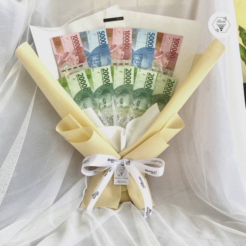 buket uang asli, bouquet uang pecahan 20ribu 50ribu 100ribu, kado ulang tahun, wisuda, birthday, ann