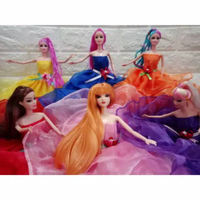 Mainan Baju Barbie Pesta