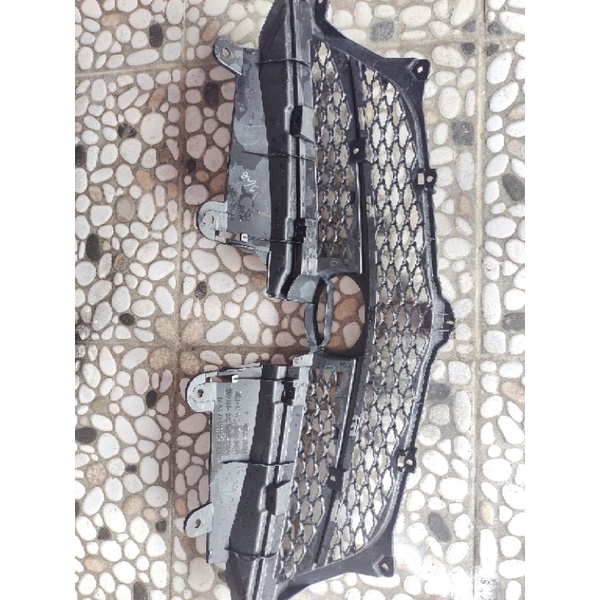 base grill bemper avanza vvti 2010