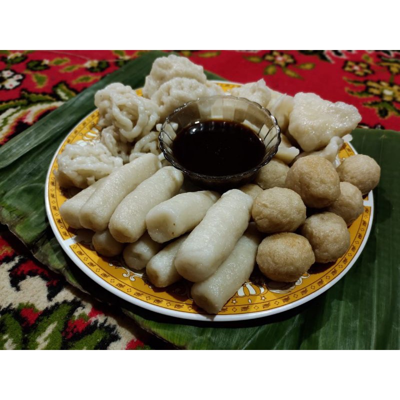 

Pempek campur isi 10biji