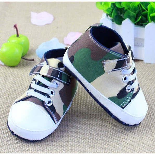 Sepatu prewalker anak