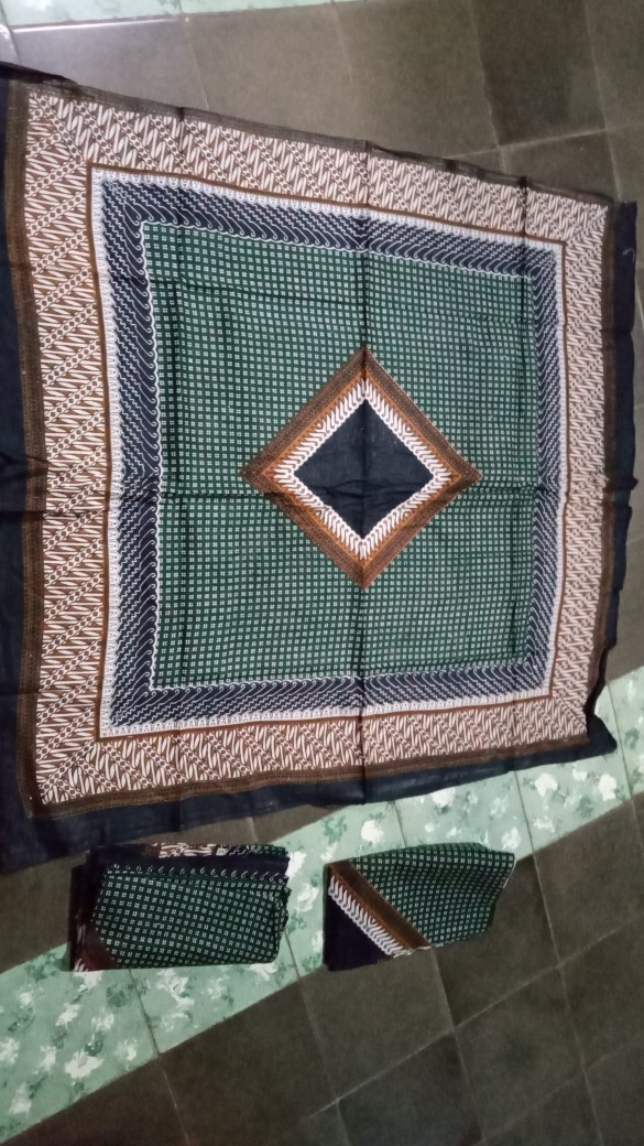 Taplak Meja Batik