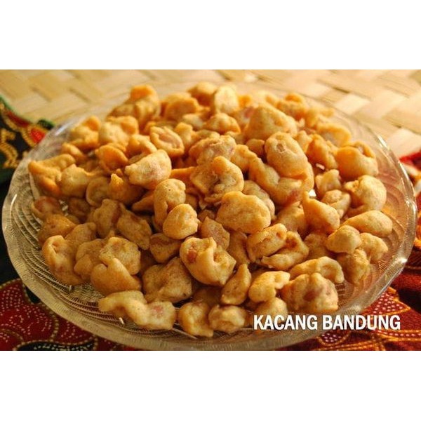 

CEMILAN MAKANAN KACANG BANDUNG GURIH RENYAH OLEH OLEH BANDUNG