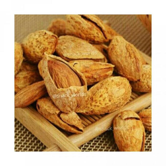 

Kacang Almond Roasted Almond Melina_Galeri