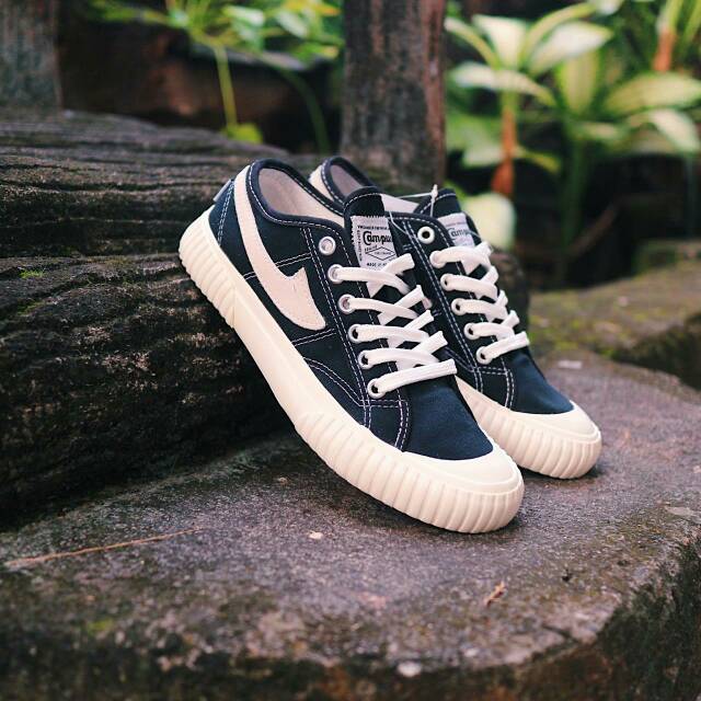 SEPATU CAMPUSS SEMESTA BLACK NATURAL LOW CUT SNEAKERS PRIA SEPATU PRIA SEPATU CASUAL