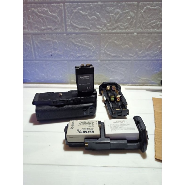 Baterai Grip Canon 550D 600D 650D 700D Bonus batere 2