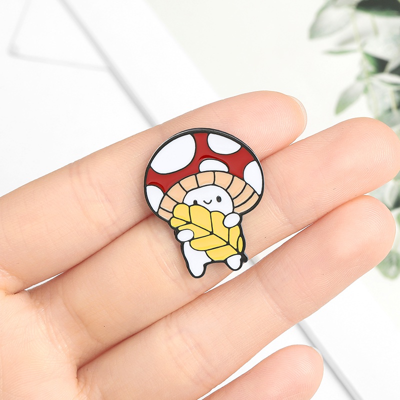 Bros Pin Enamel Bentuk Kartun Jamur Kecil Lucu Untuk Kerah Pakaian