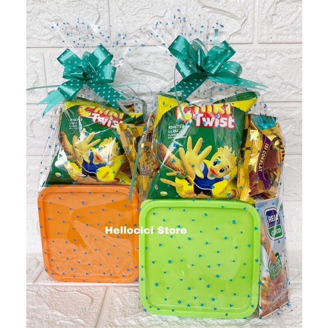 

PARCEL BOX LEMONY WARNA + BINGKISAN SNACK KEMASAN ULANG TAHUN