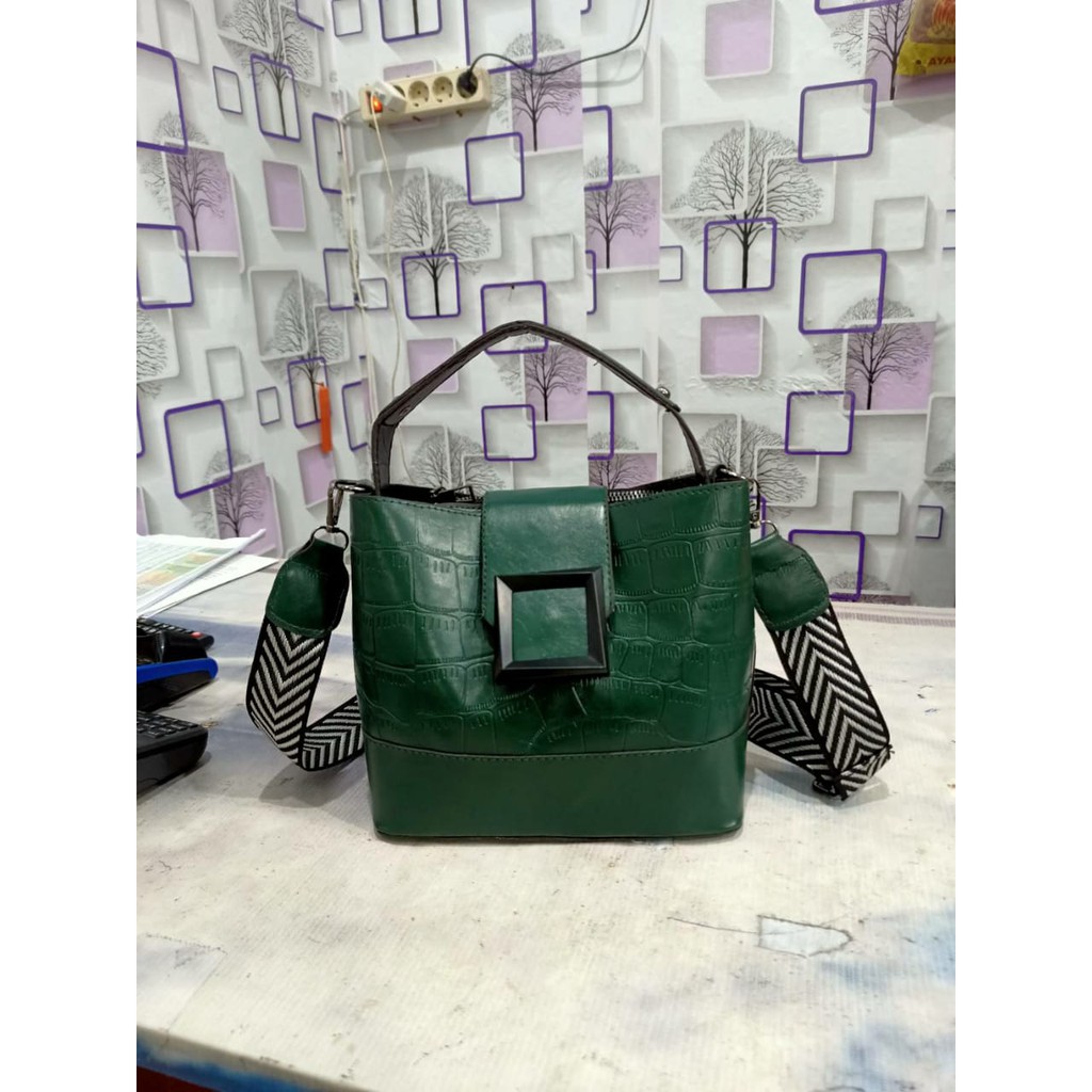 Tas Selempang Wanita/Tas Selempang Import/Tas Selempang Murah/Motif Crocrodil