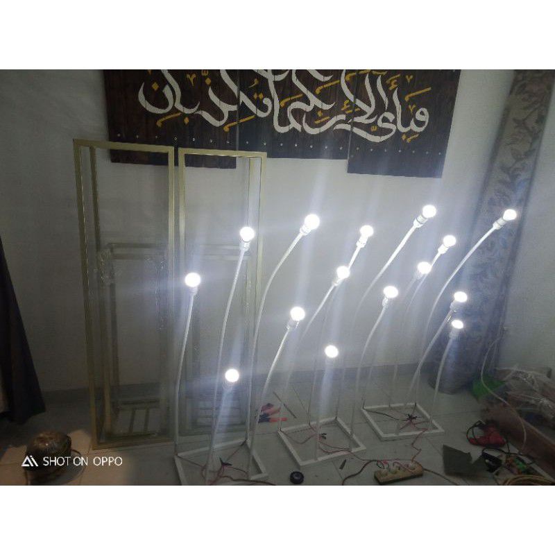 standing lampu pipa elastis