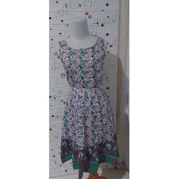 Preloved Dress Bunga Kecil
