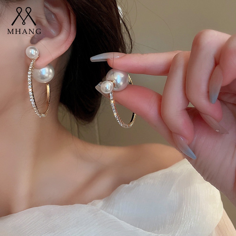 Anting Hoop Bentuk C Aksen Berlian Mutiara Gaya Korea