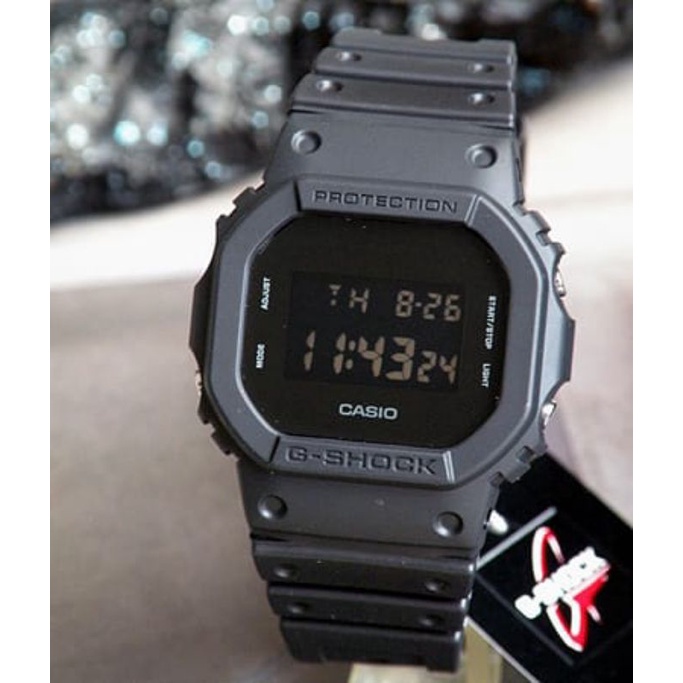 Jam tangan Limited Edition Casio G-SHOCK Darbotz DW-5600BB