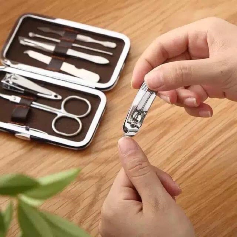 Gunting kuku set 7in1 / peralatan manicure pedicure