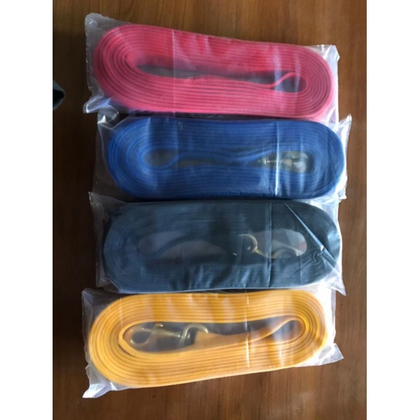 Tali tuntun kuda. Tali kekang kuda. Tali kendali kuda.