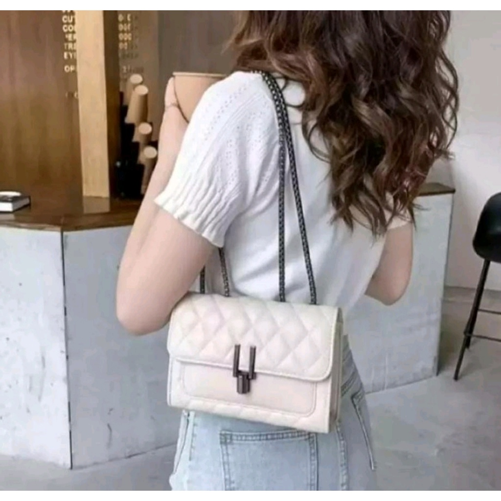 IDH Fashion TAS IMPORT PESTA HITAM WANITA KOREA RANTAI TA240B5 DIOCA KULIT FASHION BATAM MURAH SELEMPANG PREMIUM