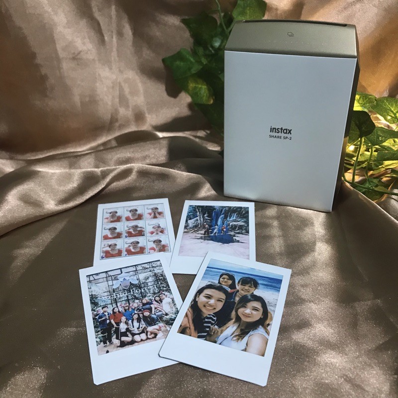 

Cetak Polaroid Asli (Baca deskripsi)