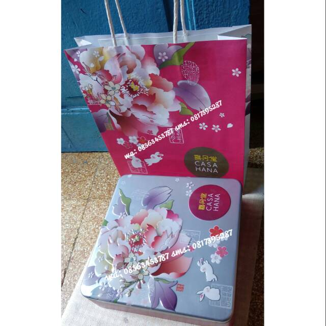 CASAHANA MOONCAKE KALENG BUNGA UNGU isi 4pcs