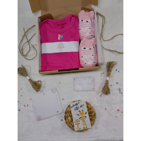 

DAG MINI BEAR SHOES HAMPERS BAYI MURAH