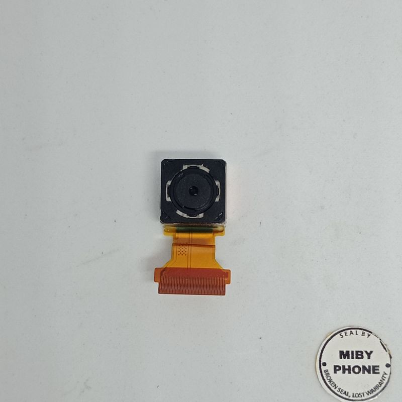 FUJITSU ARROWS DOCOMO FIT F-01H KAMERA BELAKANG