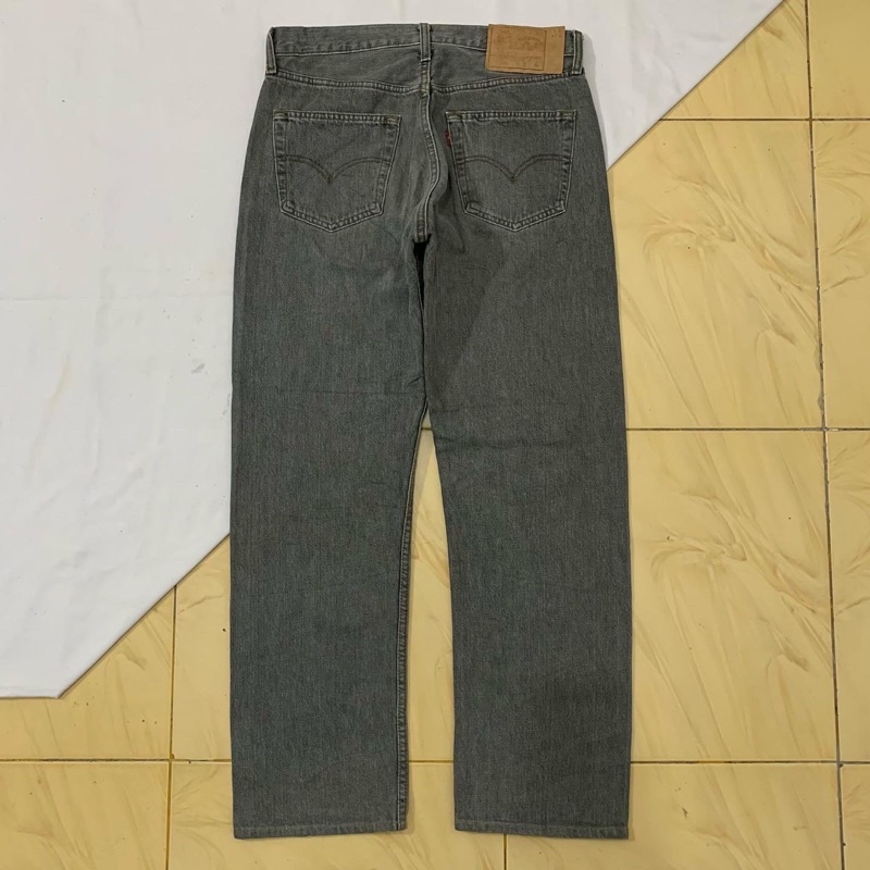 Celana Jeans Levis 501 Size 31 Original Second