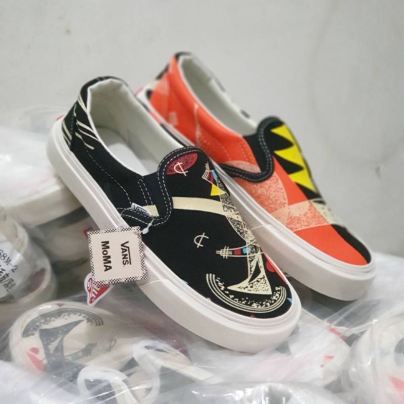 SEPATU VANS SLIP ON MOMA PREMIUM CHINA GRADE ORIGINAL SEPATU SNEAKER PRIA &amp; WANITA