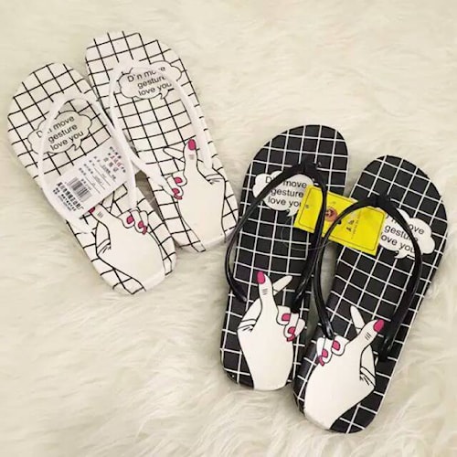 Sendal Jepit Wanita Kekinian Motif Love Tangan Korea