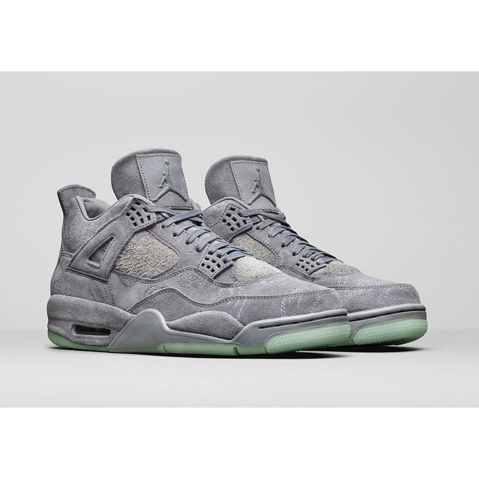 kaws 4