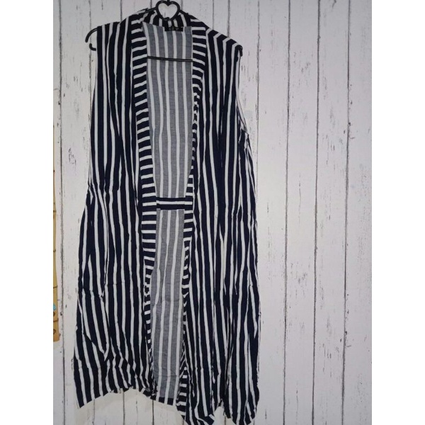 Cardigan panjang tanpa lengan