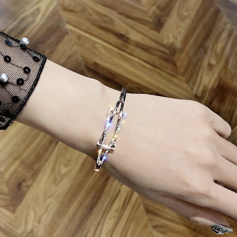 Gelang Tangan Titanium Wanita Energi Magnetic Korea