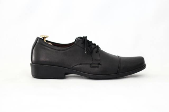 SEPATU PENTOFEL KULIT ASLU CEVANY EVO