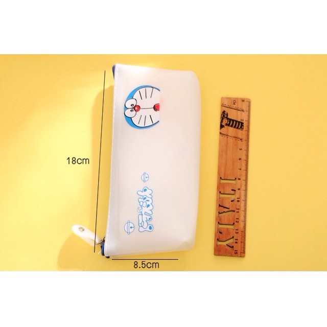 

Tempat Pensil Doraemon Karet Putih