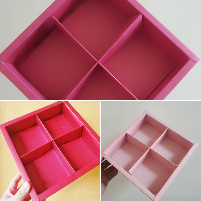 

Dus mooncake mika polos sekat 4 uk. 8.5x8.5x5cm " Varian Warna " ( 1 pack isi 5 pcs dus )