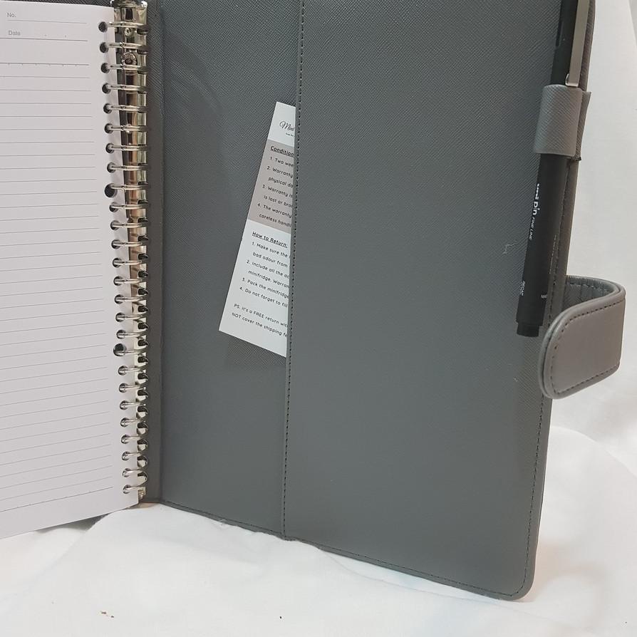 

Banting Harga, Binder Polos Eksklusif B5 26 Ring Agenda B5 Polos 26 Ring Binder Organizer B5 Berkual