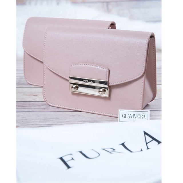 Tas selempang wanita FURLA 2442334 NEIMAN MARCUS 7024 0024 12020 18NOV