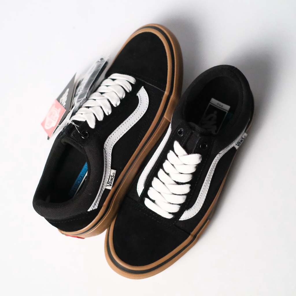 SALE DISKON! V4NS PRO OLDSKOOL BLACK/GUM 100% ORIGINAL BNIB