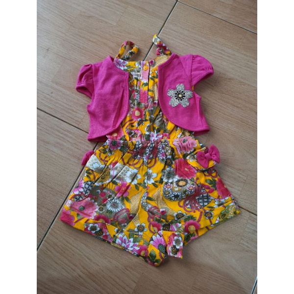 Baju Anak perempuan /Jumsuit pendek 1 tahunan