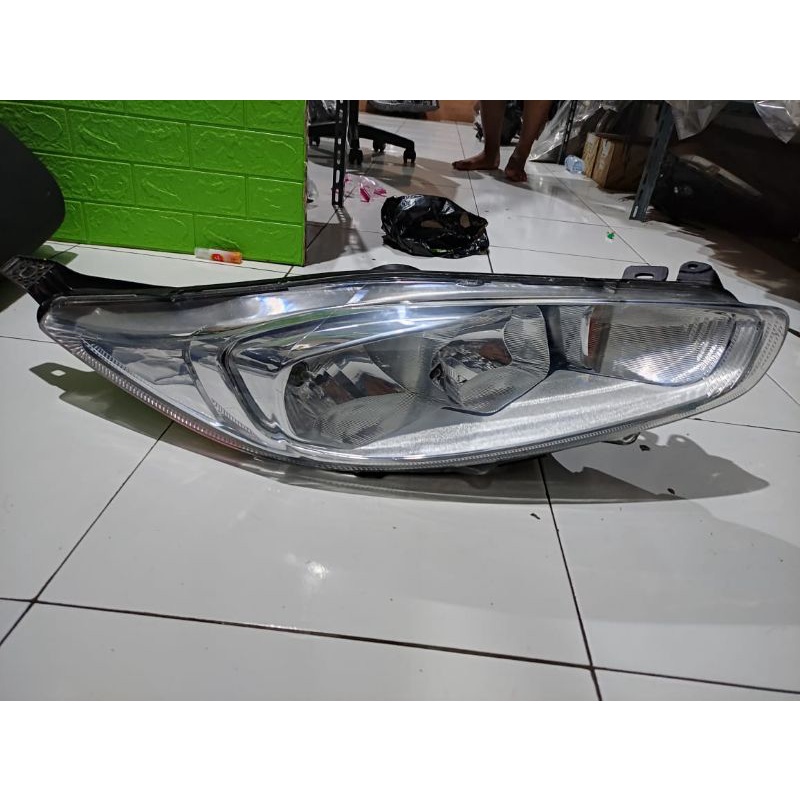 Headlamp Lampu Depan New Ford Fiesta 2014 2015 2016 2017 Chrome Krum Original