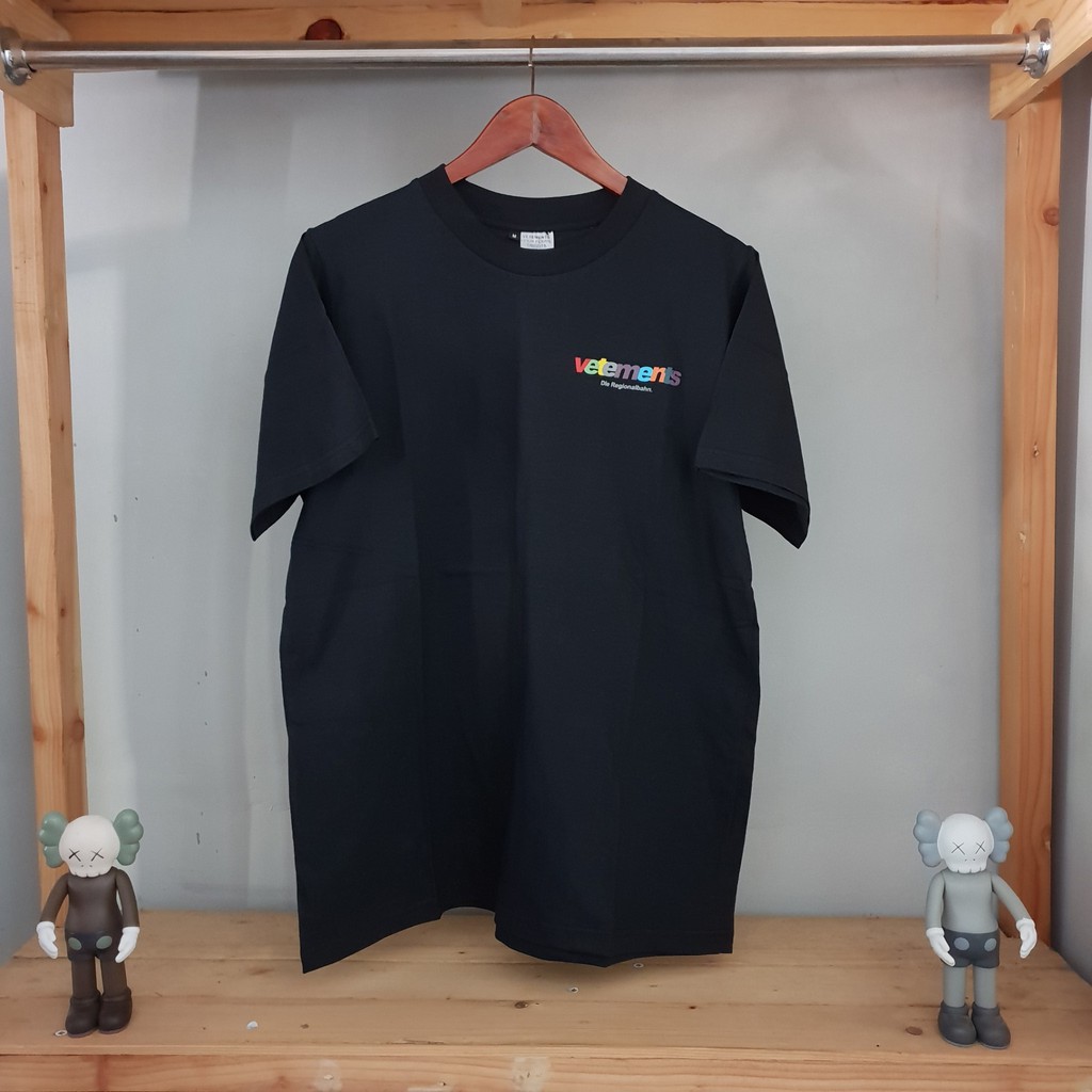 Vetements tee
