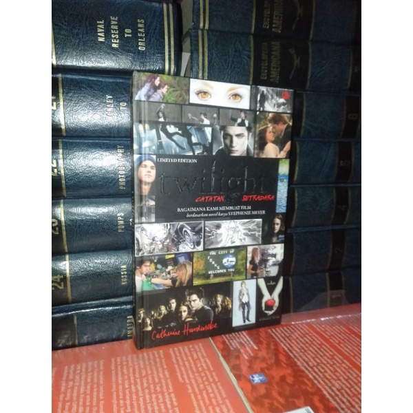 ORIGINAL BUKU TWILIGHT CATATAN SUTRADARA - CATHERINE HARDWICKE