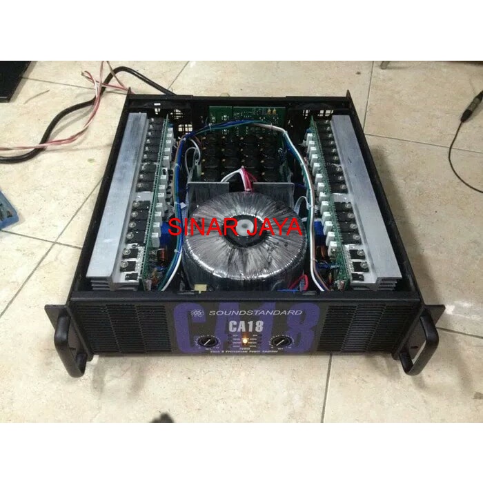 Power Amplifier SoundStandard CA 18 CA18