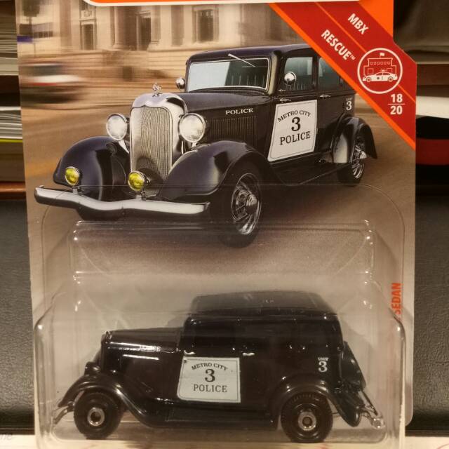 Matchbox Plymouth pc sedan