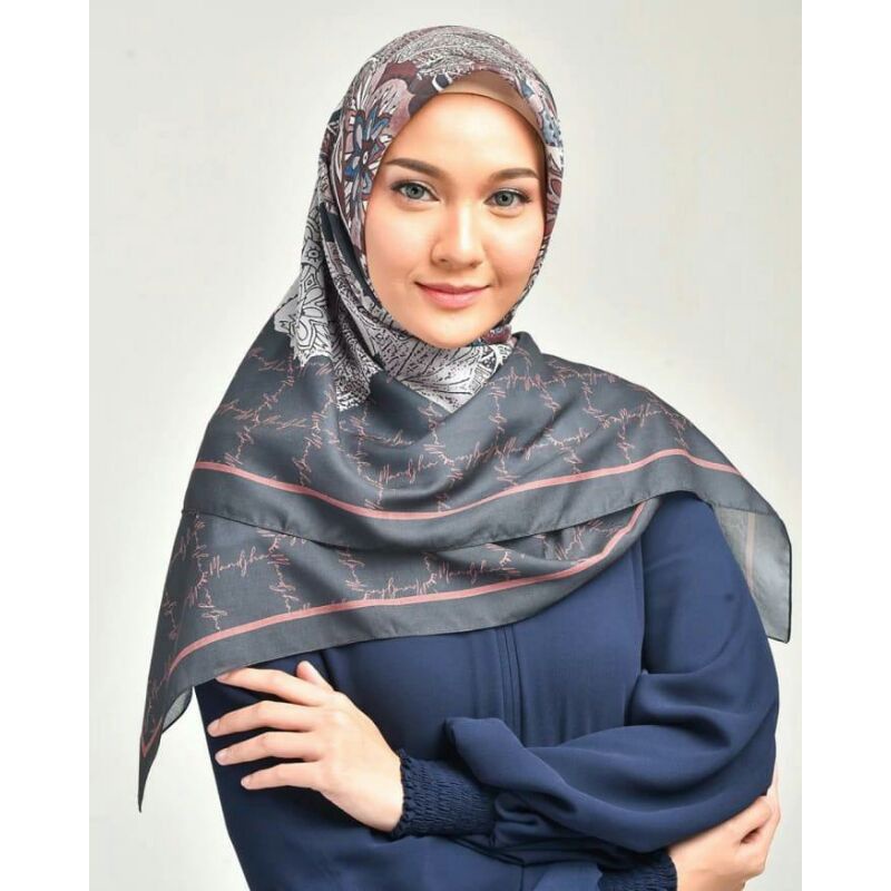 Ivan Gunawan Mandjha Fashion Scarf Motif