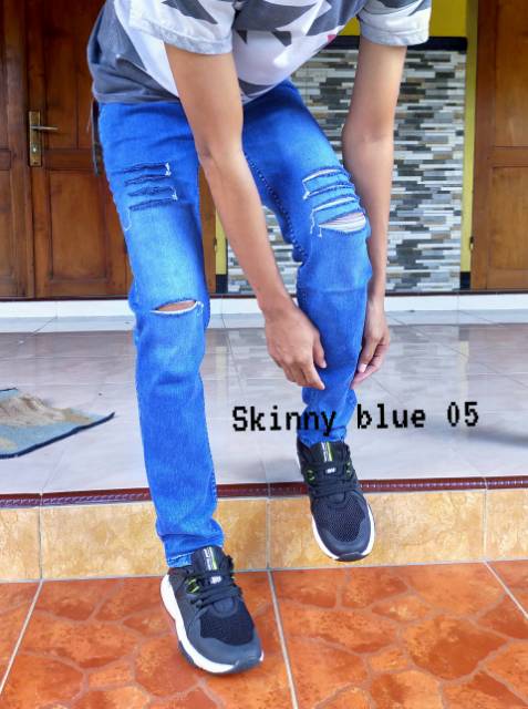 Jeans sobek lutut pria - celana sobek hitam pekat - skinny black 05 Original Navel denim - jeans ripped black