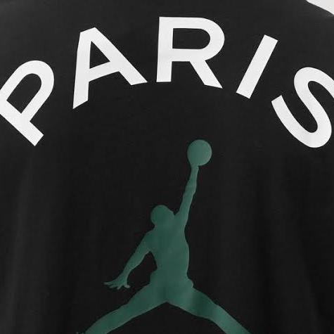 TERLARIS Kaos Original NIKE PSG JORDAN Paris St Germain Logo Shirt Tee BNWT