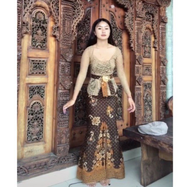 (Baca Deskripsi) Set kebaya Jadi Semi Italy rok duyung/Mermaid