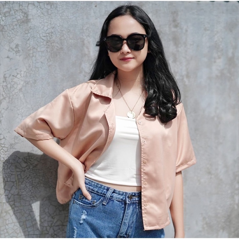 BEFAST - ZFS OOTD Wanita Kemeja SEMYE / YOUWOL SATEEN SHIRT / Atasan Kemeja Kasual / Kemeja Kerja Wanita / OOTD Ala Style Korean Wanita / Kemeja Bisa Di Jdikan Outer / Kem Crop Lengan Pendek / Kemeja Polos Terabru 2022