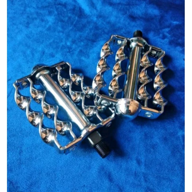 Pedal Twist Lowrider